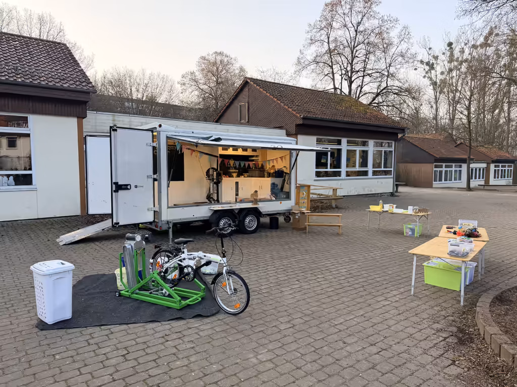 Göttingentour - Grundschule - Praxisunterricht auf dem Schulhof